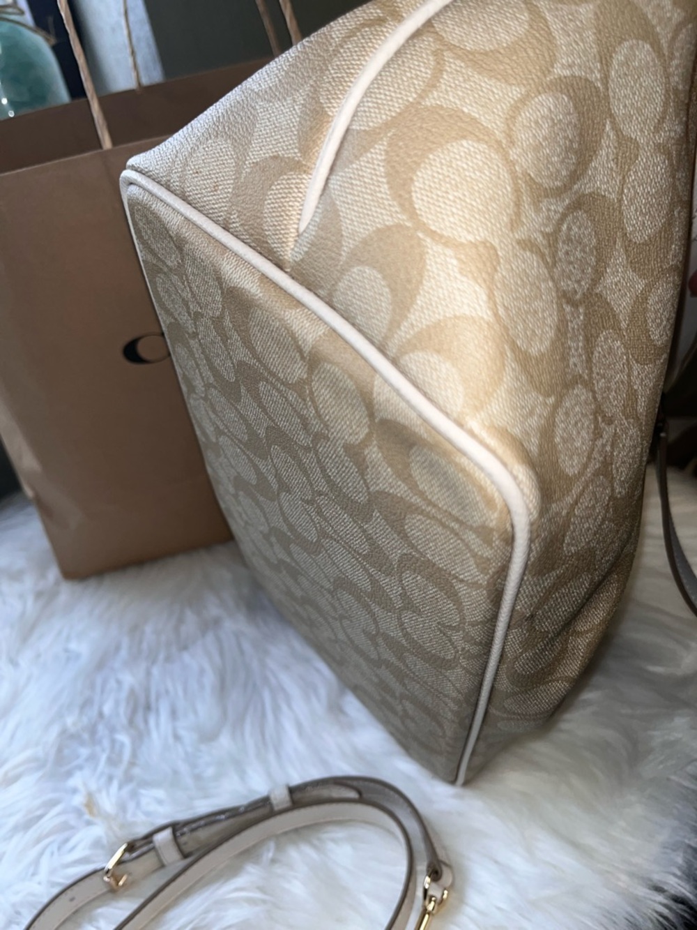 Coach Beige Signature Canvas Tote Bag with Removable Strap - Picture 2 of 7